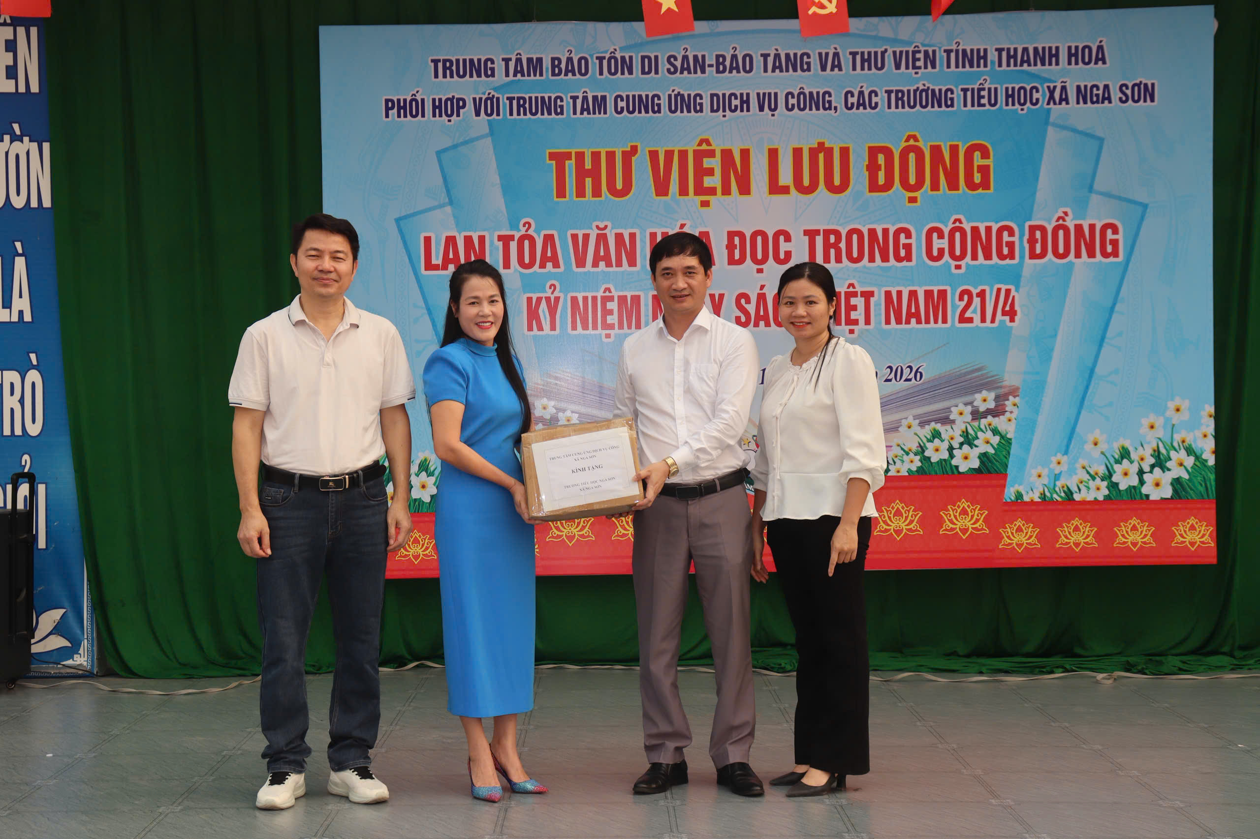 Anh-tin-bai